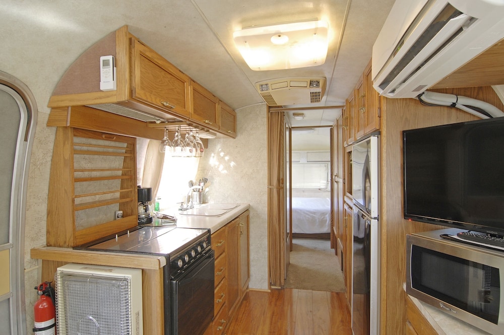 Palm Canyon Hotel & RV Resort