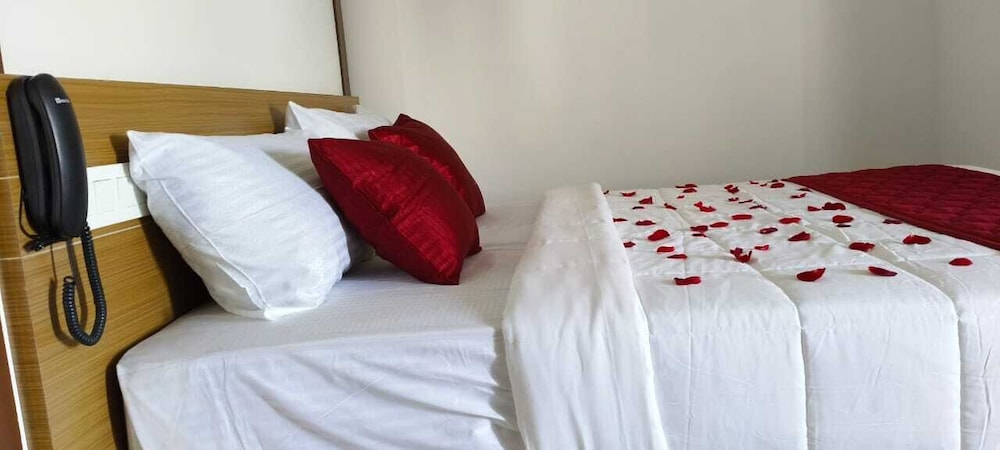 Hotel Eden Palace