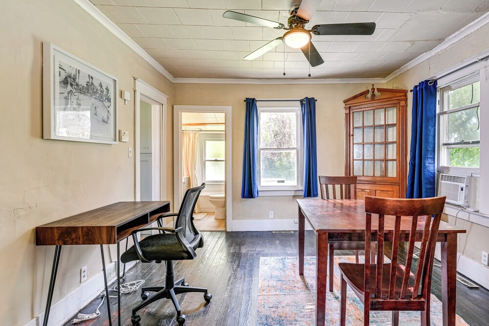 3 Mi to Dtwn Saginaw: Cozy Family Home w/ Yard!