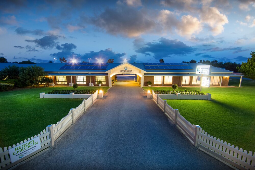 Howlong Golf Resort