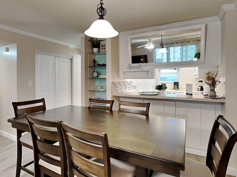 Emerald Isle Fort Walton Beach by Southern Vacation Rentals