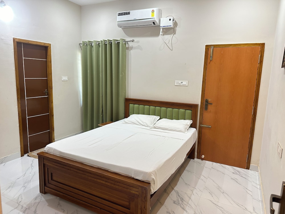 SRI APARTMENT HOMESTAY 2BHK view 2