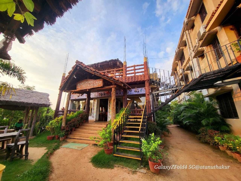 Khoai Village Resort