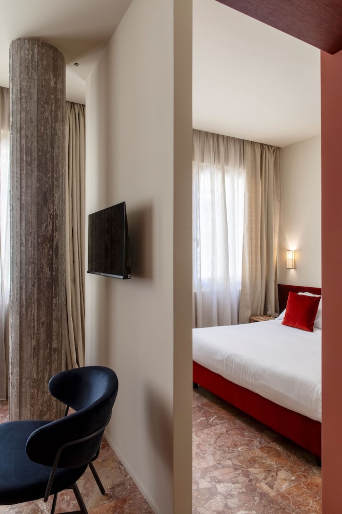 Atel Guest House