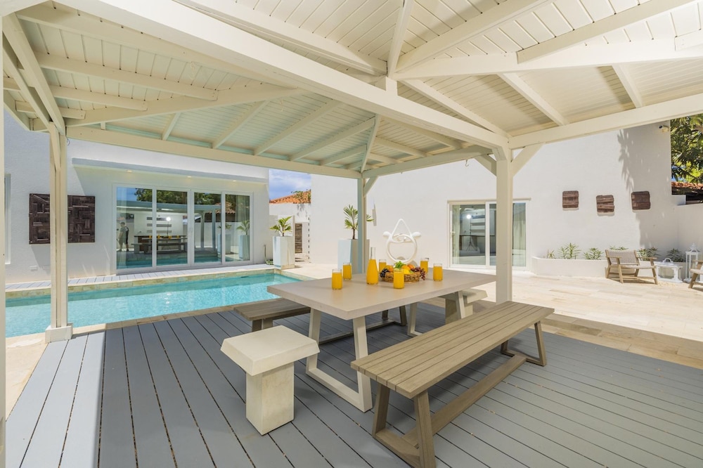 4 4 5 Rooftoppoolpingponggazebonear Ritz Beach