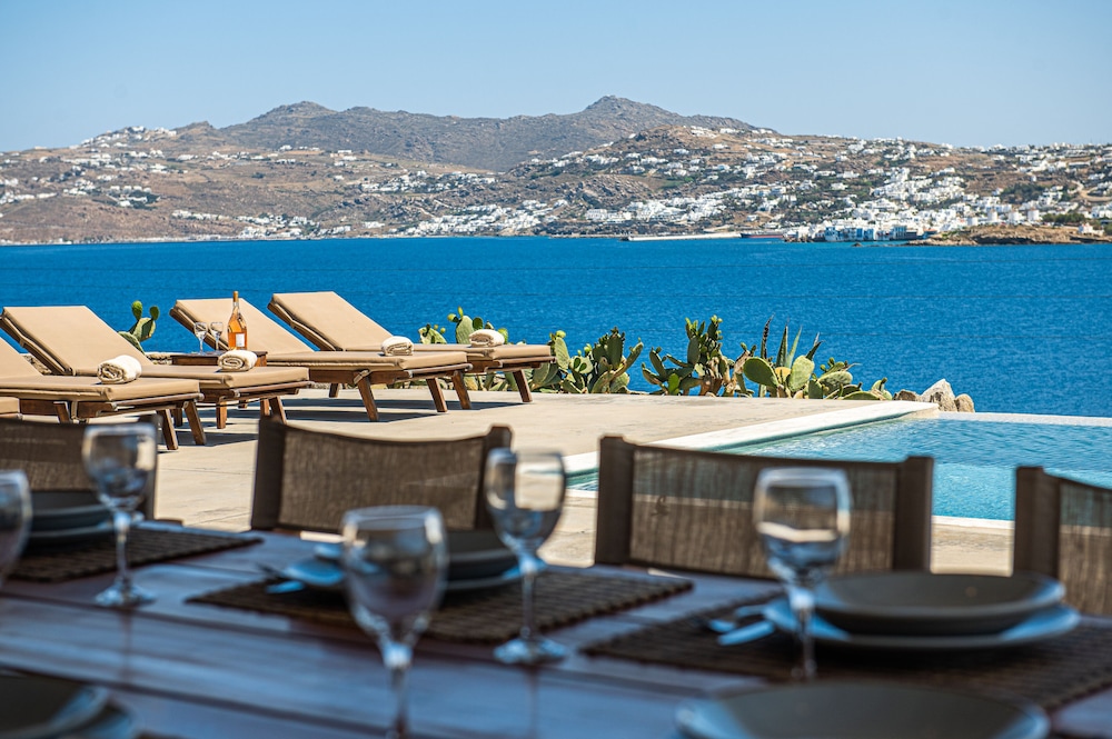 Carpe Diem Villas Mykonos - Heated Pool