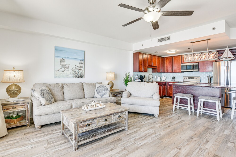 'ocean Oasis': PCB Condo w/ Balcony & Beach Views!