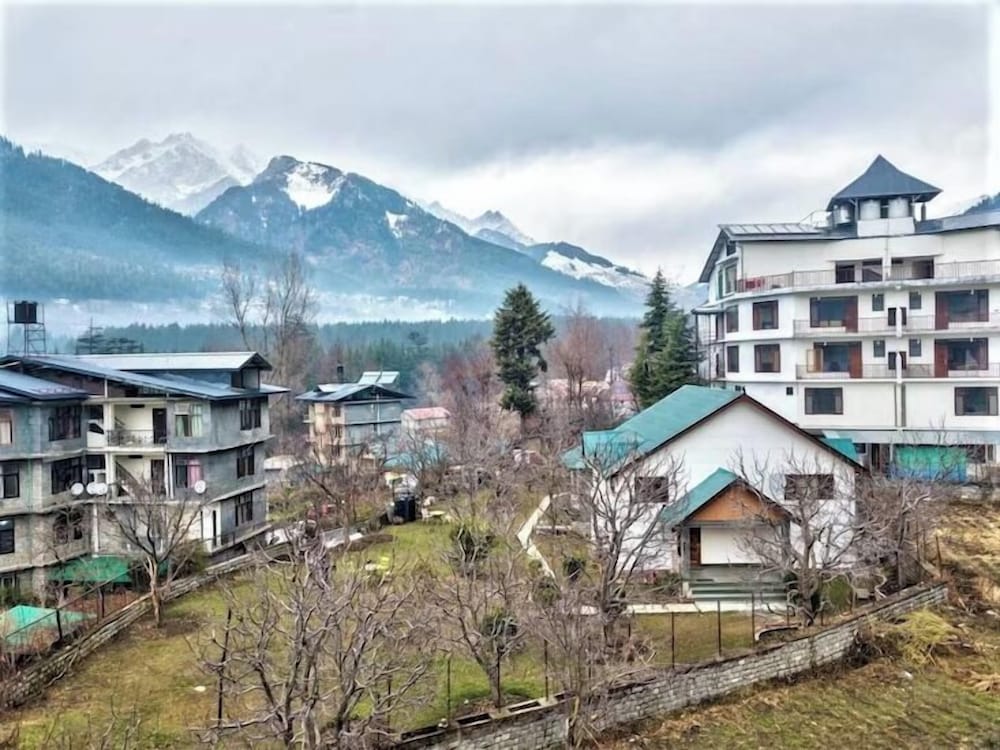 Snow Park Villas & Resort Manali