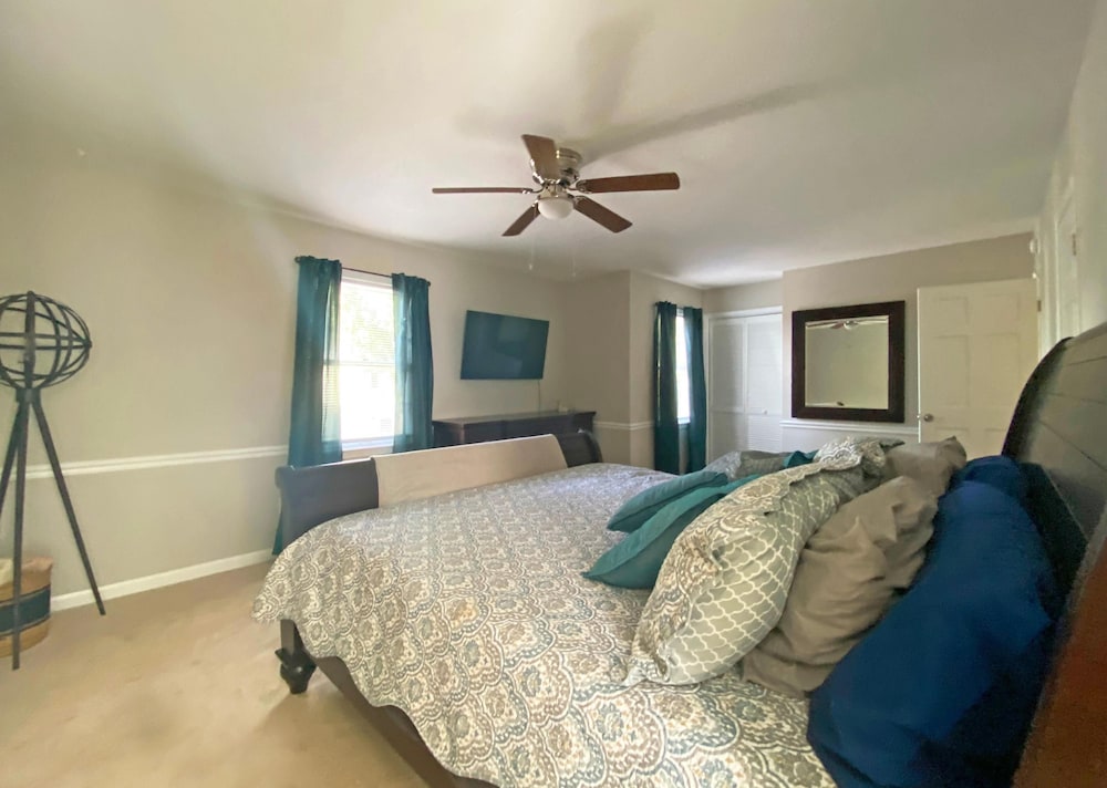Elizabeth Rd House by Palmetto Vacations view 5