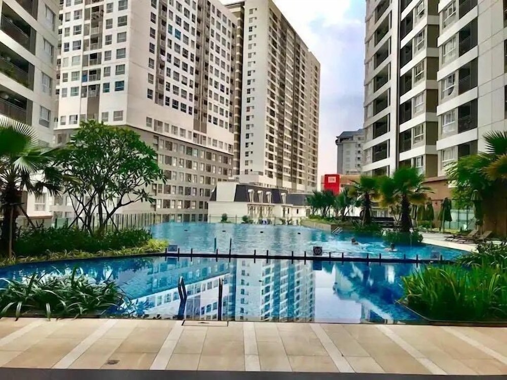 Apartment near Tan Son Nhat Airpot
