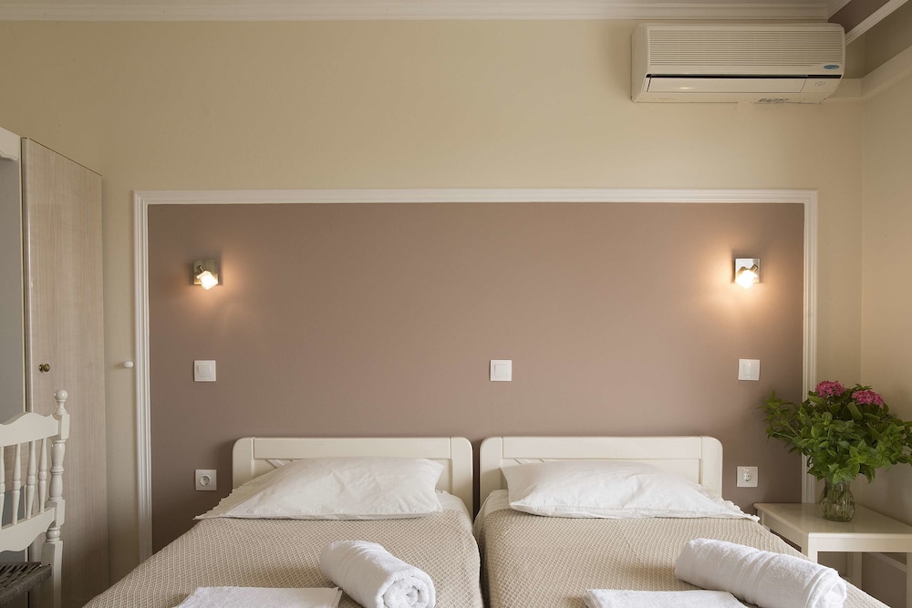 Mathraki Resort