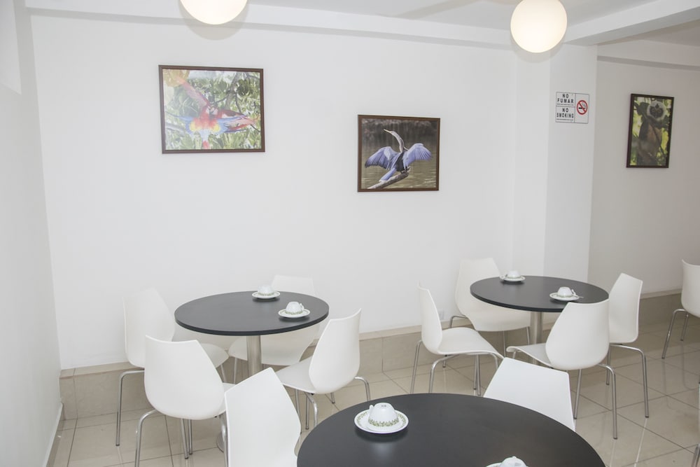 Hotel del Paseo - Hostel