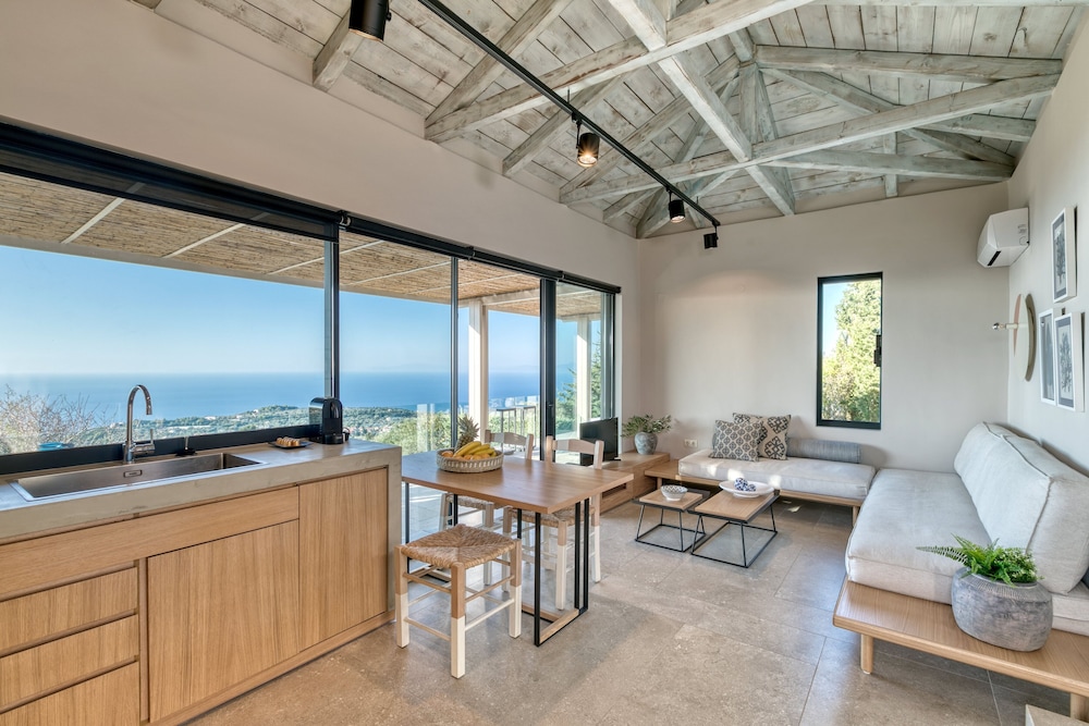 Art Blue Villas