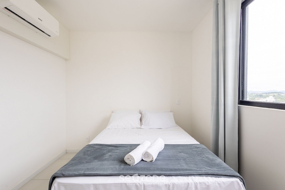 MCB - Apartments With Pool Near the Beach