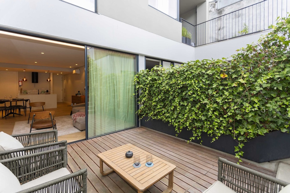 Liiiving in Porto - Pool Paradise Apartment B