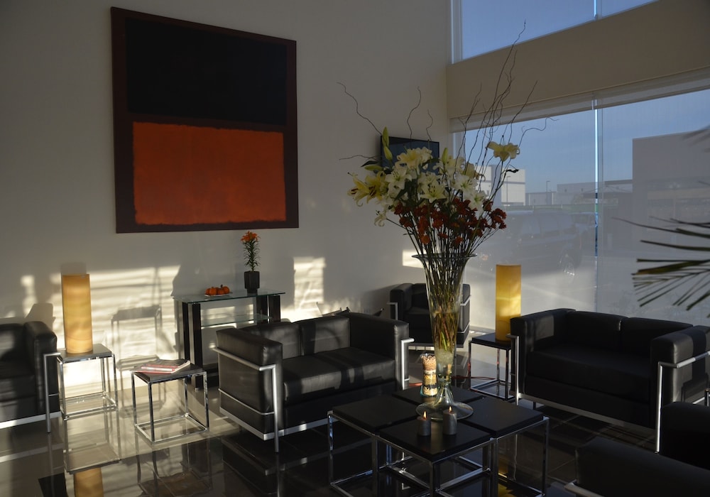 Hotel Mision Express Monterrey Aeropuerto La Fe - Property Image 3