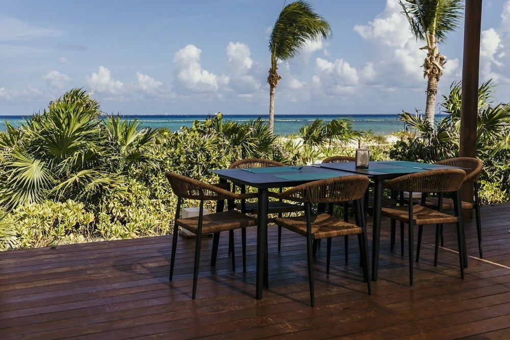 New Casa Paradise Ocean View 2 Bedroom Apts