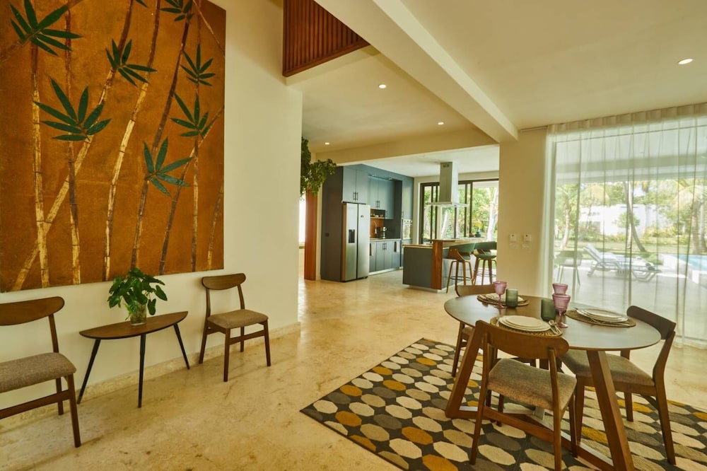 Villa Aurora