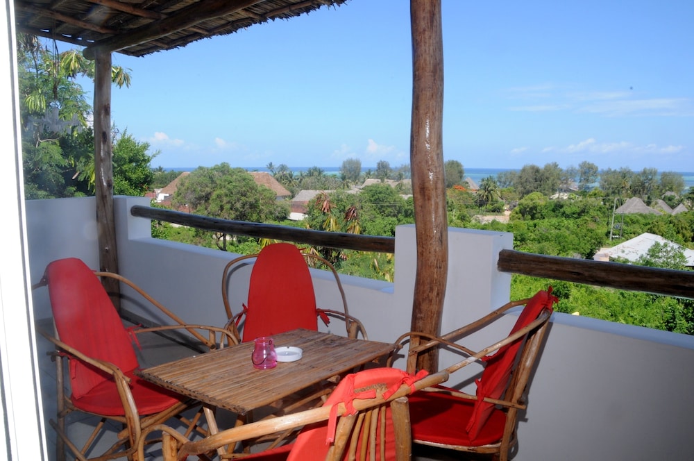 Kiwengwa Vacations - Maisha Marefu Apartments - Property Image 12