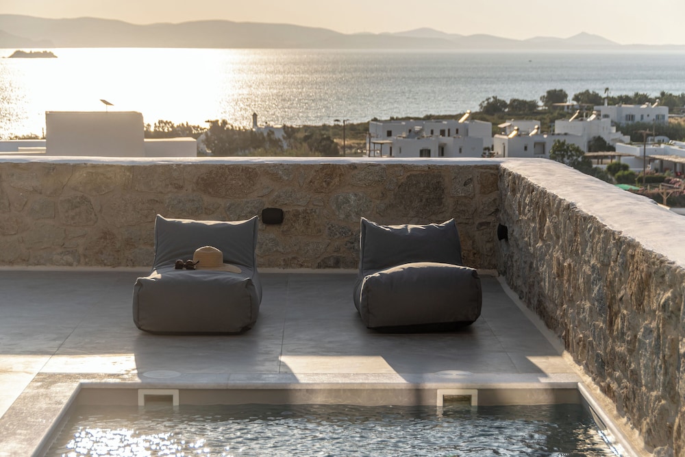 Lithia Exclusive Villas