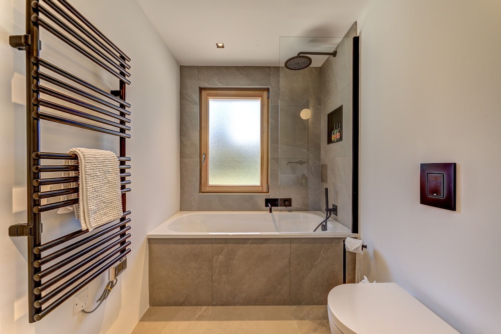 Chalet Fortuna a Jewel in Central Chamonix