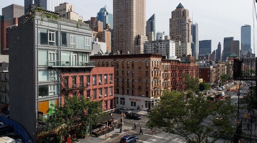 809 Midtown Apartments