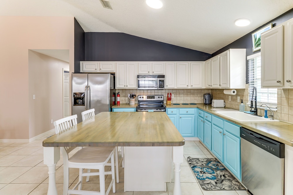 Family Getaway w/ Backyard Oasis in Vero Beach!