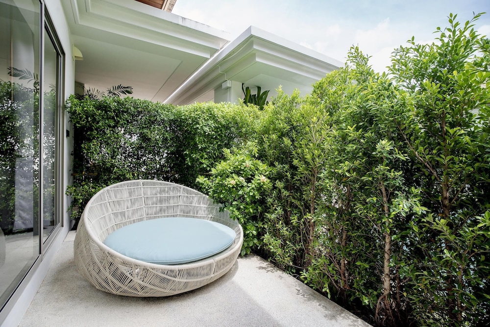 Trichada Stylish Private Pool Villa 3, Bang Tao