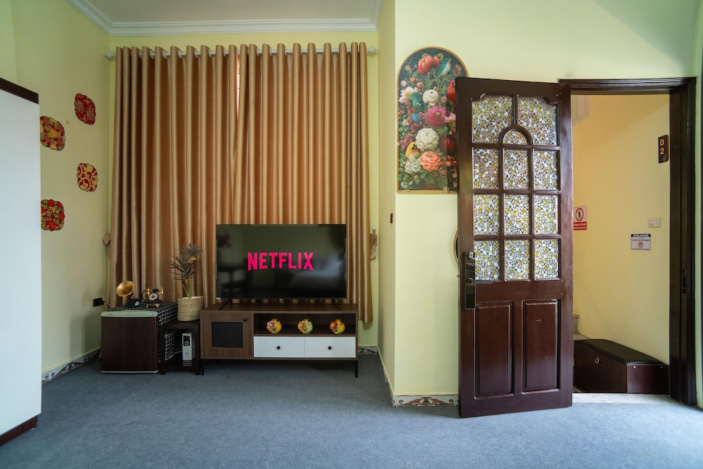 CozyPosy Premier Apartment