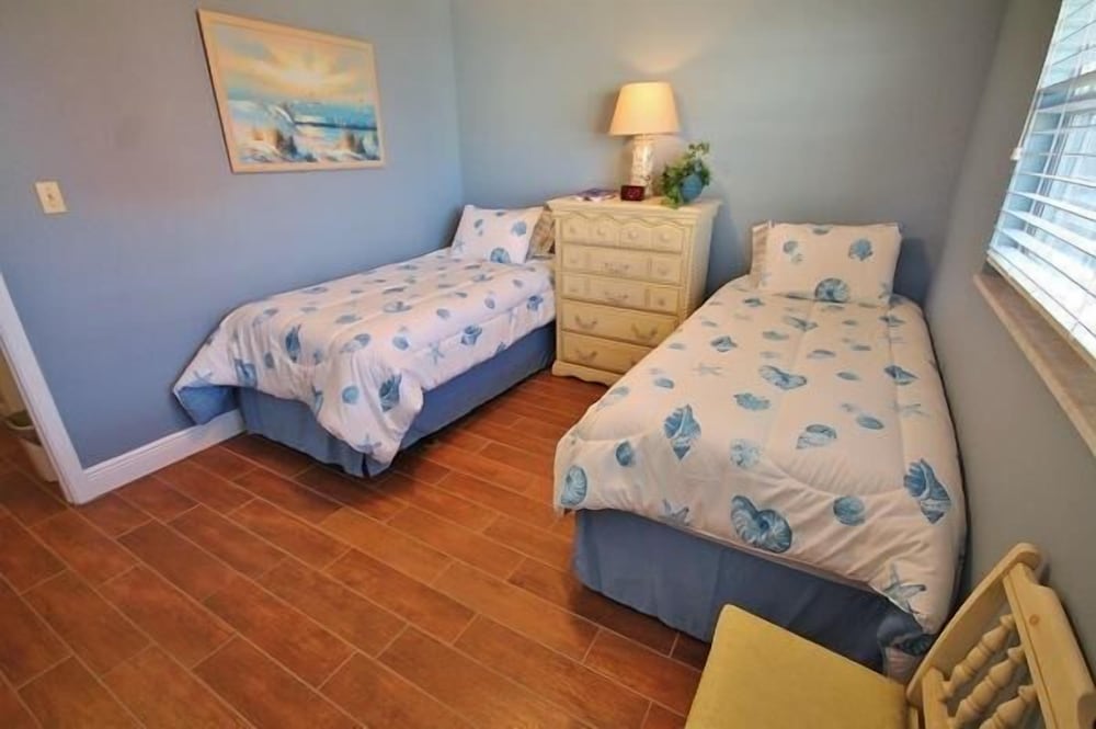 Sea Coast Gardens II 2 Bedroom Condo by Great Ocean Condos