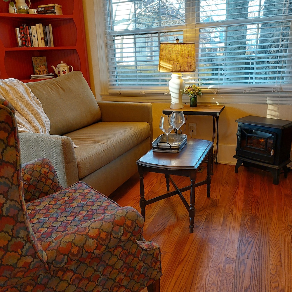 Urban Cottages of Little Rock view 2