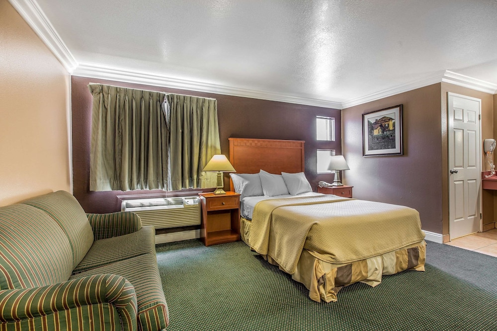 Rodeway Inn Ventura Midtown