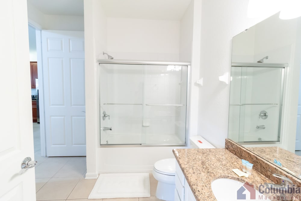 Summerville Vacation Homes by Columbia Management