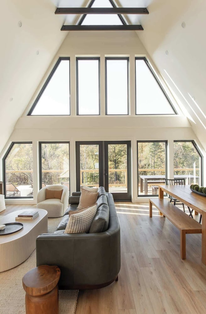 Afton Peak in Faber With 5 Bedrooms and 3 5 Bathrooms