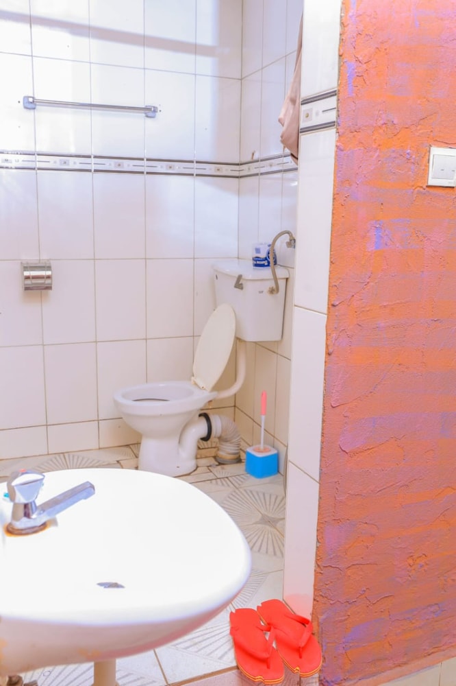 Luwafu Guest House