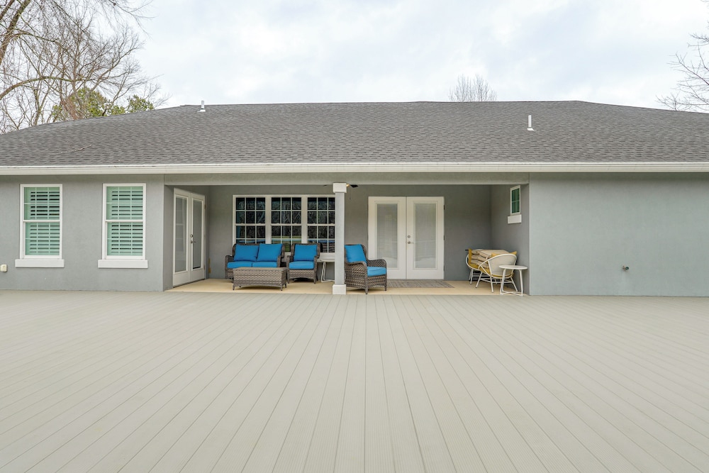 Firplace & Deck: Riverfront Heber Springs Home