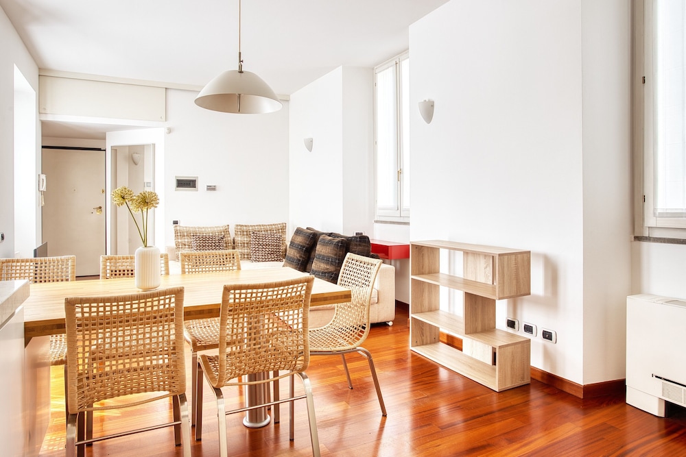 JOIVY Bright Flat near Parco Sempione