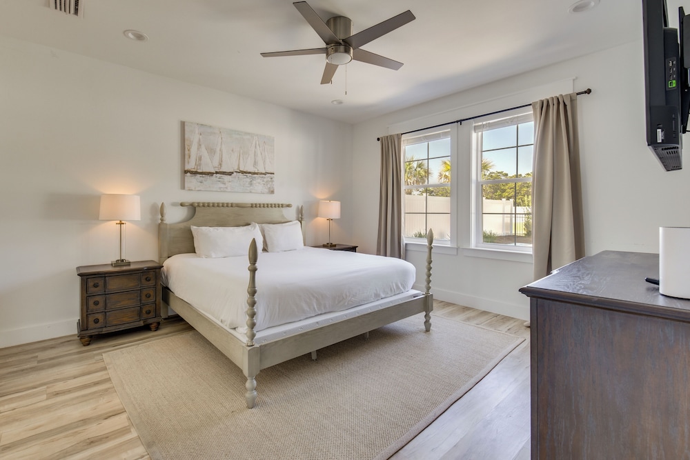Walk to Pier: Modern PCB Getaway w/ Private Pool!