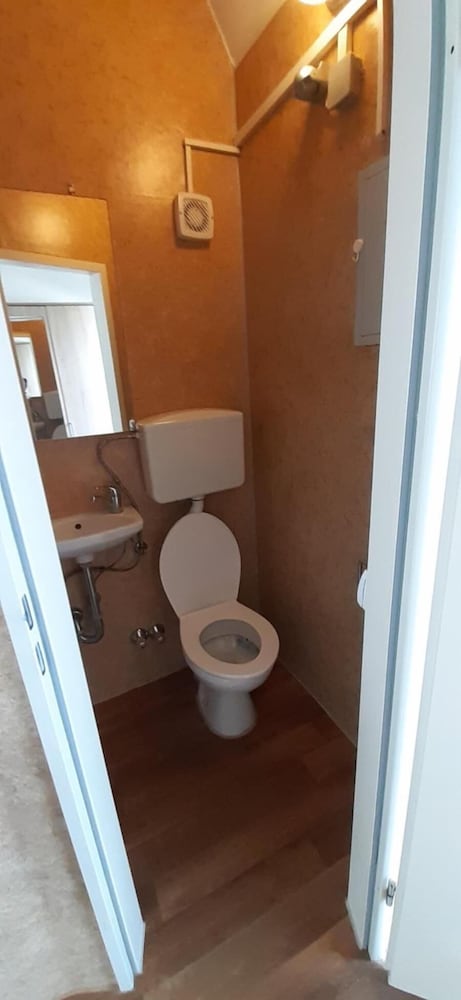 2-Rent Group Hostel Apartments EVE74