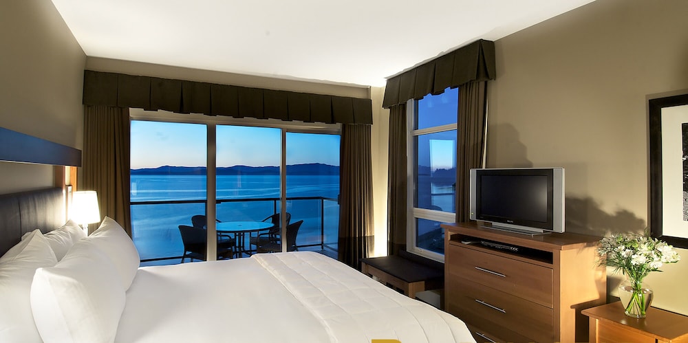 Parksville Vacations - THE Beach Club Resort - Property Image 4