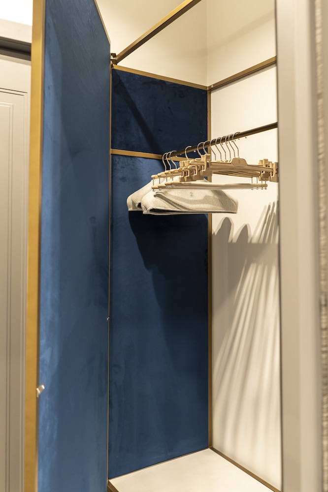 Three Rooms Toledo Luxury