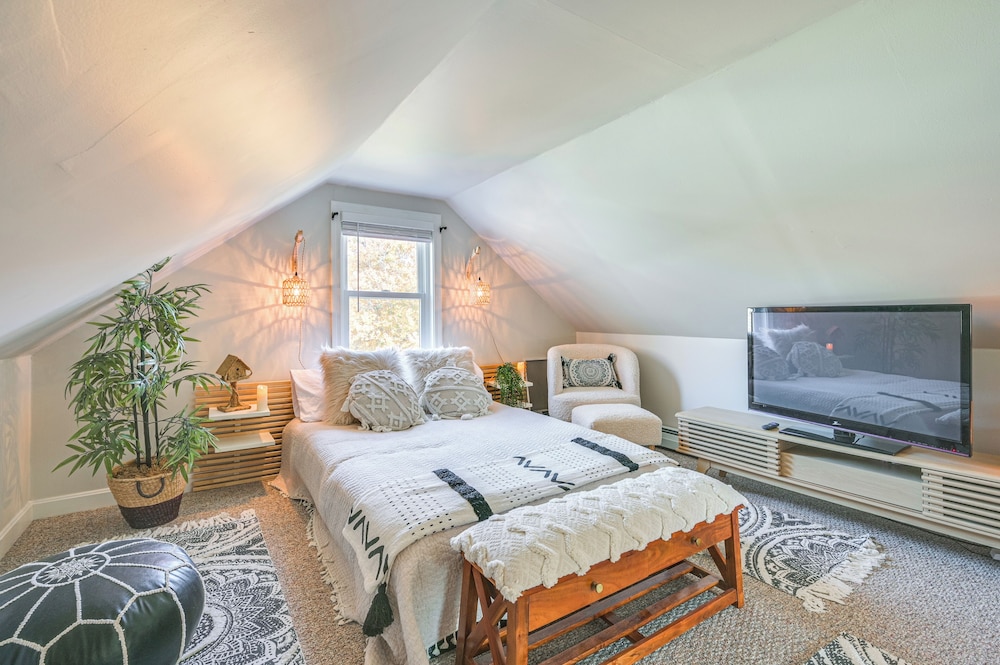 Scituate Apt < 1 Mi to Town Center!