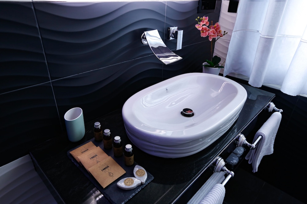 EscapeSuite Domus Collection