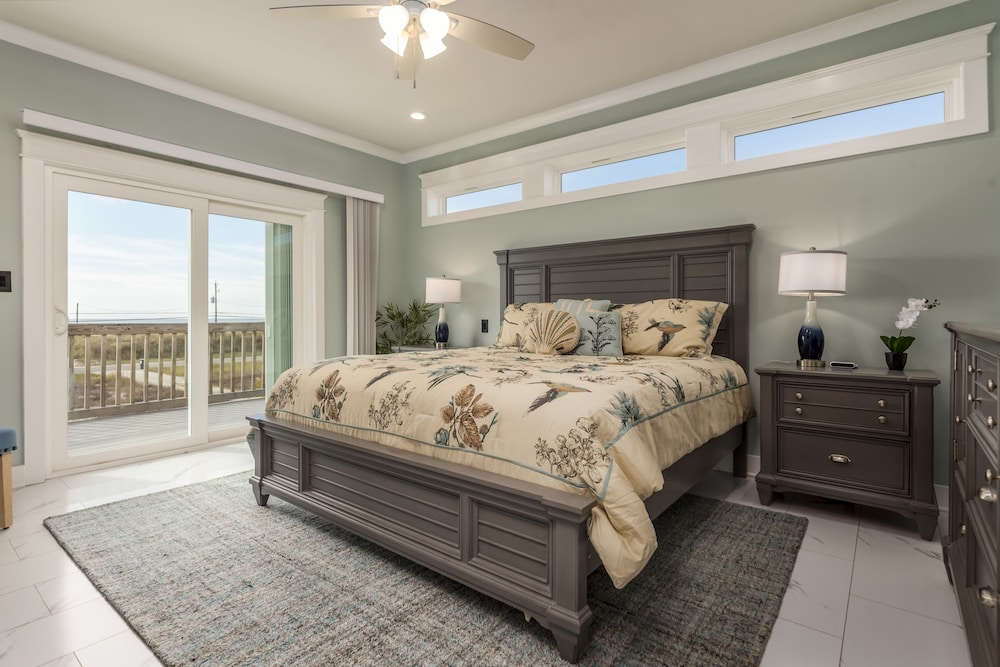 Bay Breeze - 2420 Bienville 4 Bedroom Home