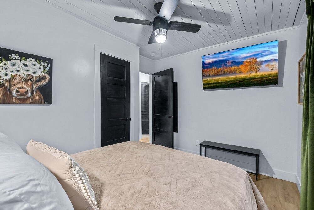 Creekside Retreat 3 Bedroom Cabin