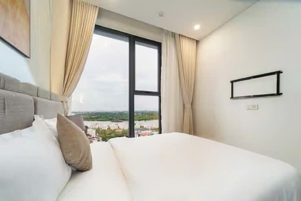 Kluxstay Lumiere Riverside Residence