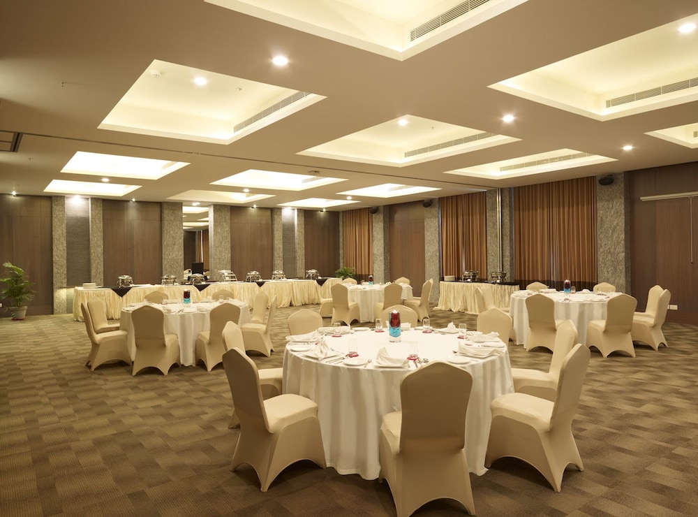 meeting & event spaces