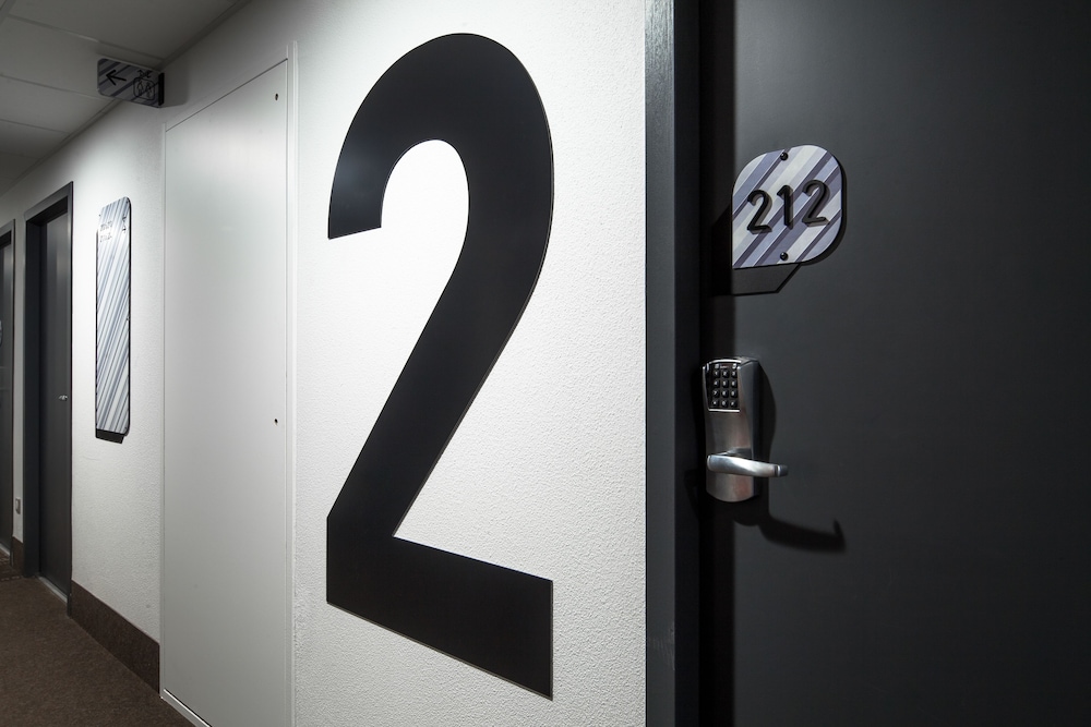 Saint-Denis Vacations - BB HOTEL Paris Saint-Denis Pleyel - Property Image 6
