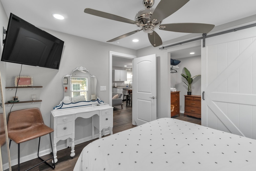 Charming Pet Friendly Concord Retreat 3 Bedroom Home