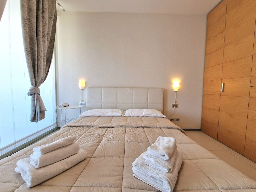 Suite La Giudecca sea View Sleeps 4 Wifi